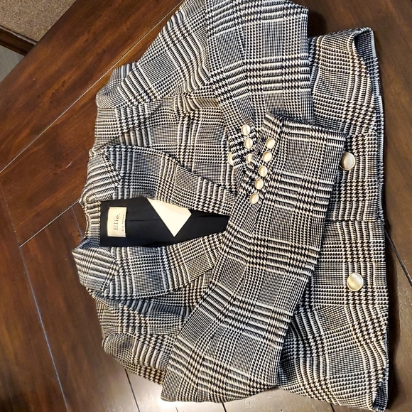 Elie Tahari Jackets & Blazers - Women's Elie Tahati Jacket